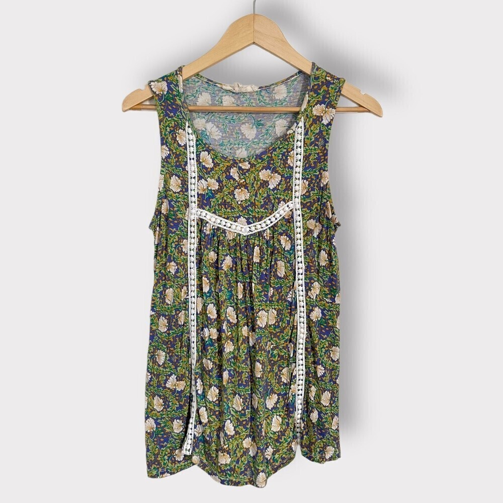 Moon & Sky Floral Tank Top Medium